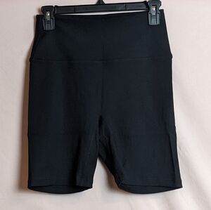 Solid & Striped High Tide 7" Ribbed Biker Short in Blackout size Medium